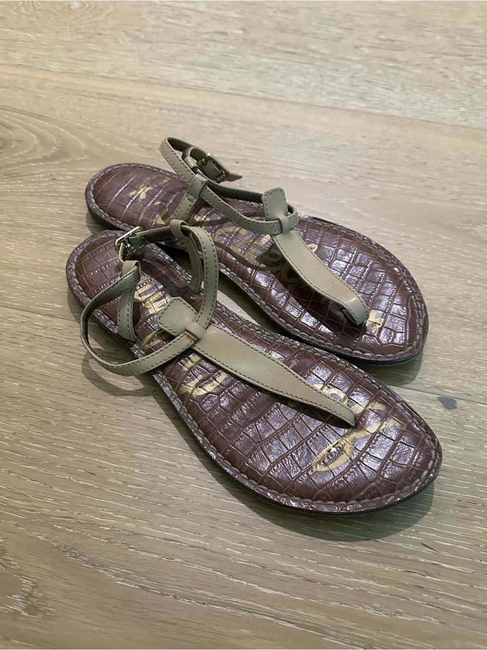 Sam Edelman Women's Taupe T-Strap Sandals